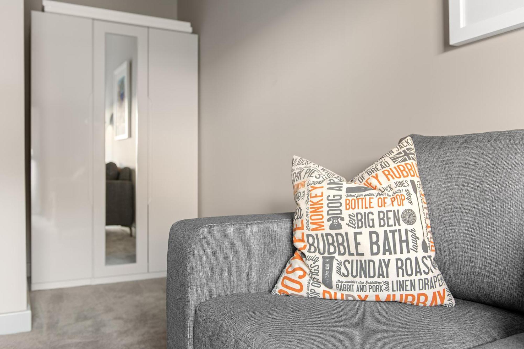 Brand New 1-Bed Flat Steps From Clifton Ntu Campus Villa Nottingham Exteriör bild